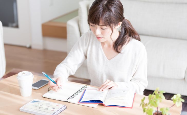 お金の勉強に役立つおすすめの資格を紹介!